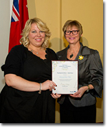 Mme Kimberly Fuller