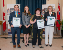 Mme Karla Grobb, M. Doug Hemmerling, Mme Laurie-Anne Regula