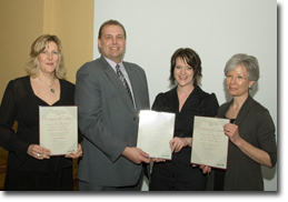 Lauréates : Mme Laurie Bachewich, Mme Pamela Ryznar et Mme Suzan Davar